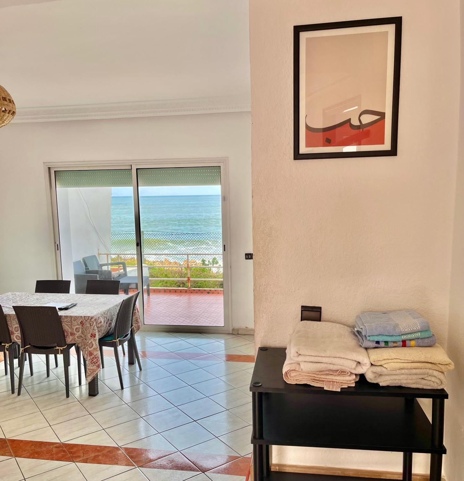 Splendid Beachfront Villa In Sidi Bouzid Beach With Pool Douar Ourlali 外观 照片