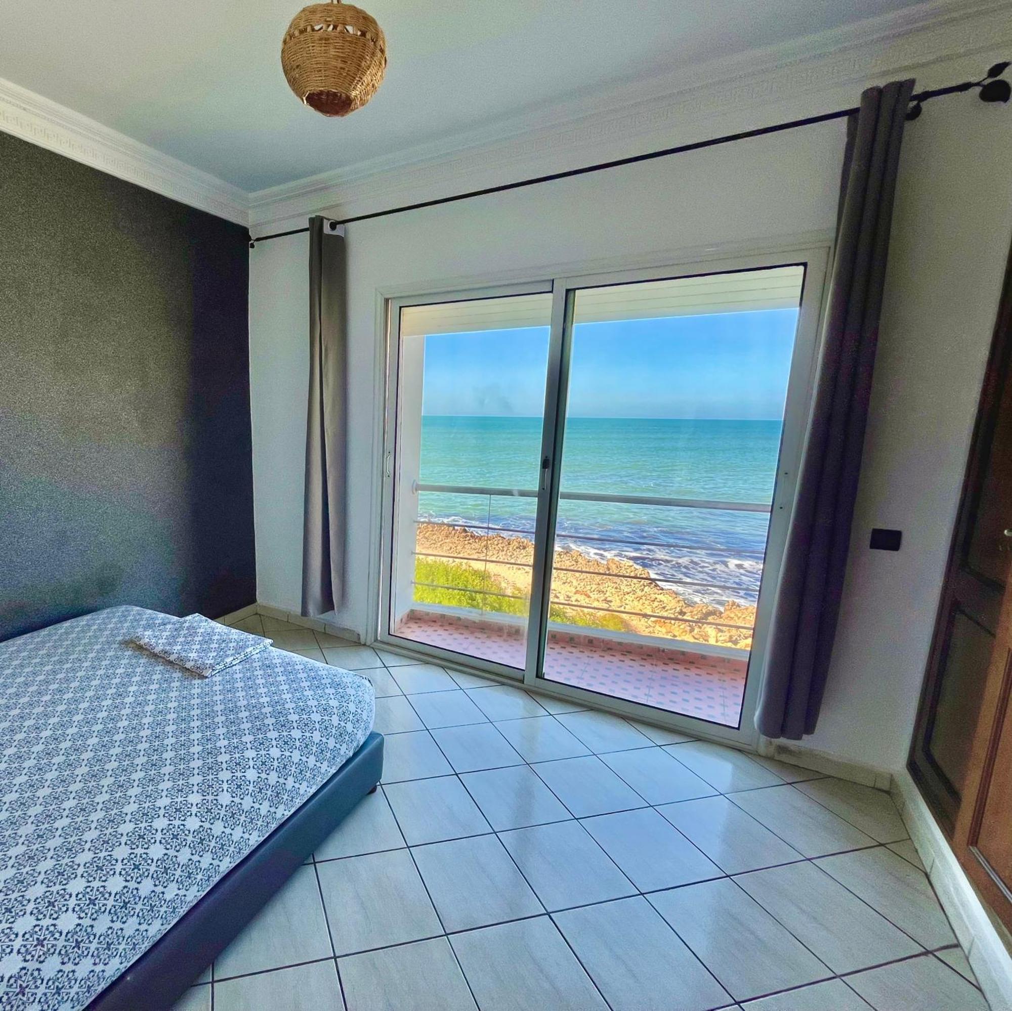 Splendid Beachfront Villa In Sidi Bouzid Beach With Pool Douar Ourlali 外观 照片