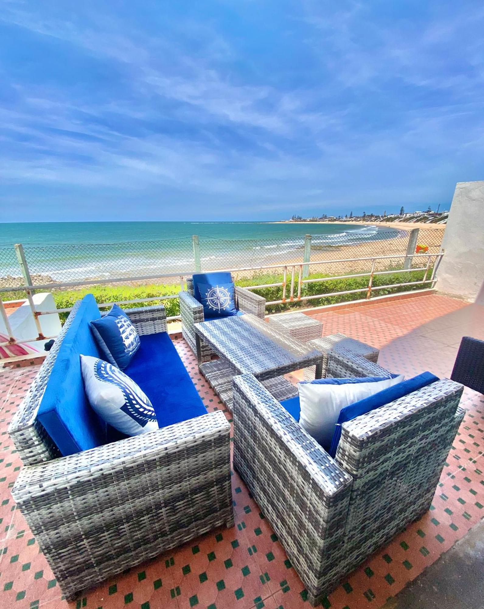 Splendid Beachfront Villa In Sidi Bouzid Beach With Pool Douar Ourlali 外观 照片